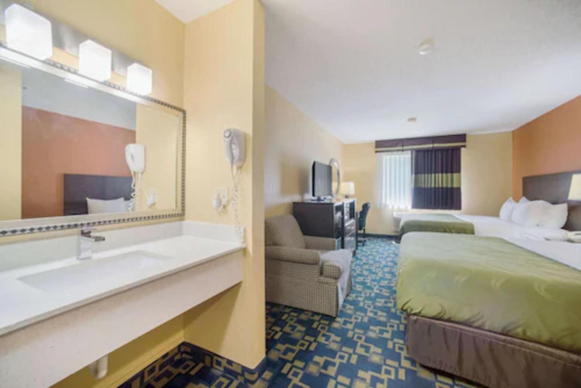 Quality Inn O'Fallon Il - St Louis Kültér fotó
